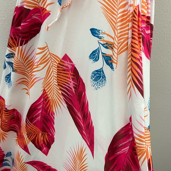 Hawaiian Maxi Dress - Picture 4 of 4